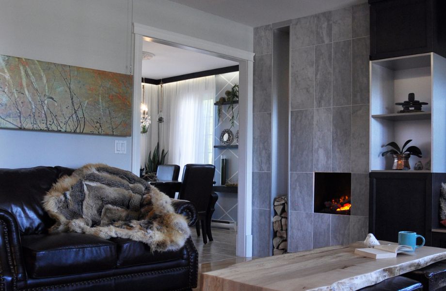 Atelier C3 Living Room angle