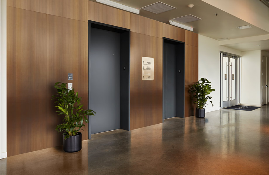 Stratifiés métalliques Homapal Laiton Huilé et Aluminium Brossé Laiton